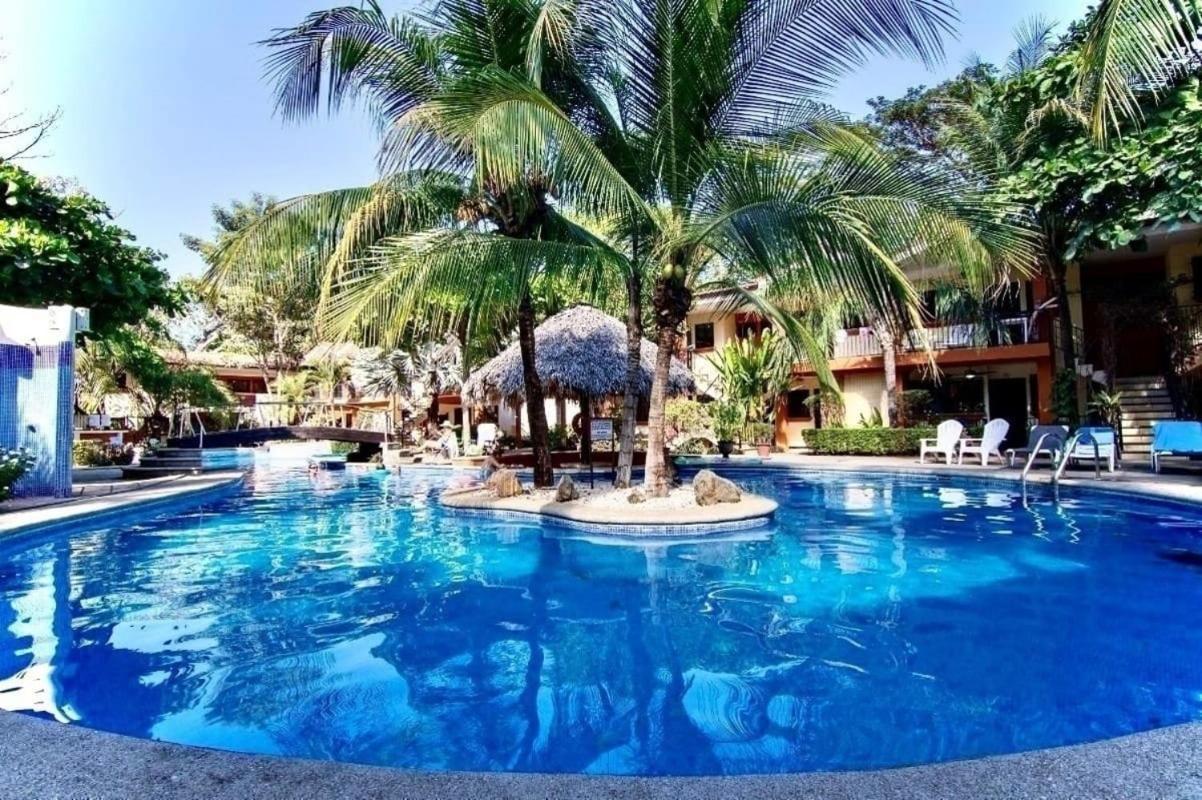 CocoMarindo Villa Bagian luar foto