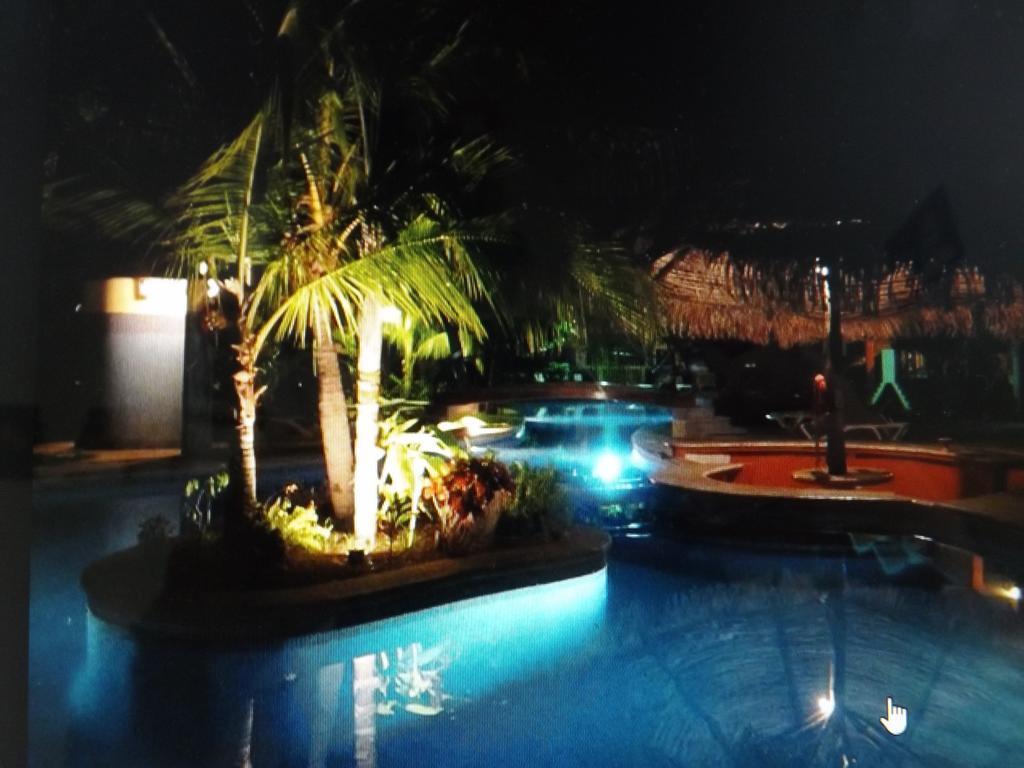 CocoMarindo Villa Ruang foto