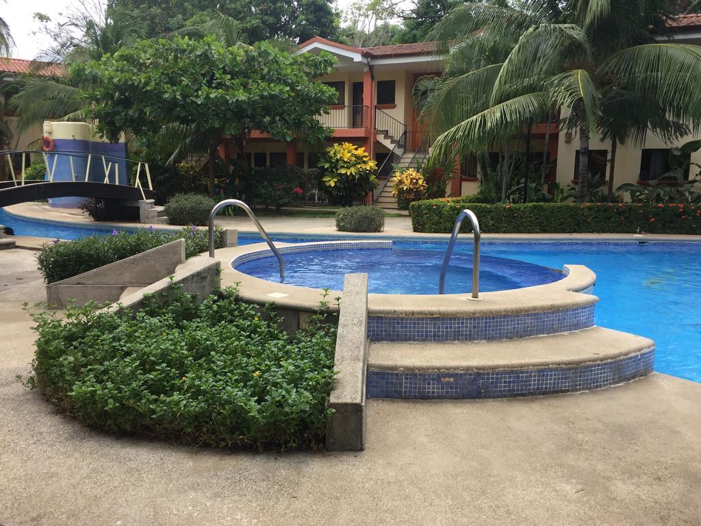 CocoMarindo Villa Bagian luar foto