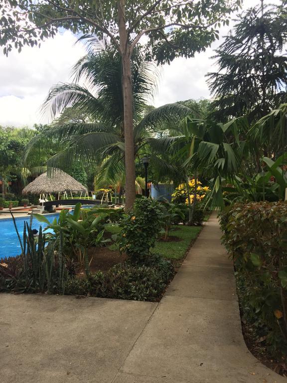 CocoMarindo Villa Bagian luar foto